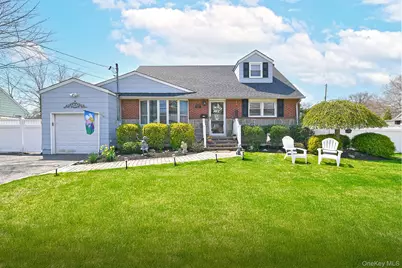 2 Keats Place, Greenlawn, NY 11740 - Photo 1