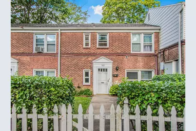 143 Hilltop Acres #143, Yonkers, NY 10704 - Photo 1