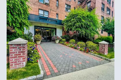 77 Bronx River Road #5B, Yonkers, NY 10704 - Photo 1