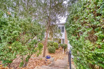 53 Cedar Terrace, New York, NY 10304 - Photo 1