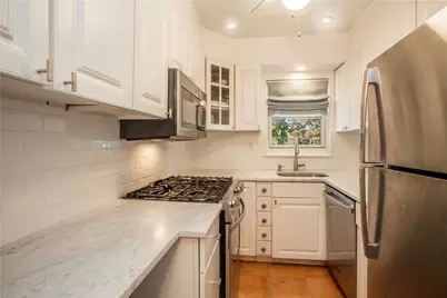 2250 Palmer Avenue #3L, New Rochelle, NY 10801 - Photo 1