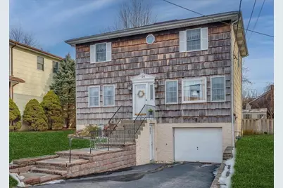 26 E Oxford Street, Valhalla, NY 10595 - Photo 1