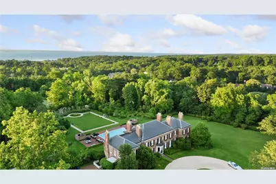 71 Old Tappan Road, Glen Cove, NY 11542 - Photo 1