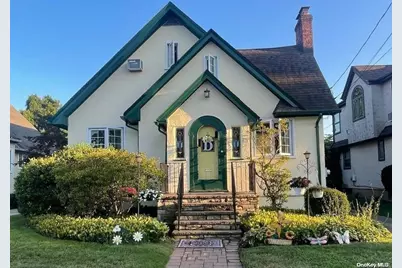 23 Buckingham Road, Merrick, NY 11566 - Photo 1