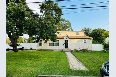 14 Bedell Street, Lindenhurst, NY 11757 - Photo 1