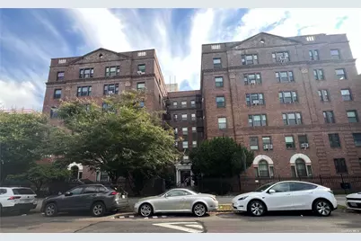 144-80 Sanford Avenue #4J, Flushing, NY 11355 - Photo 1