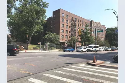 141-05 Northern Blvd #7H, Flushing, NY 11354 - Photo 1