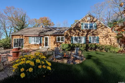 12 Woods Court, Huntington, NY 11743 - Photo 1