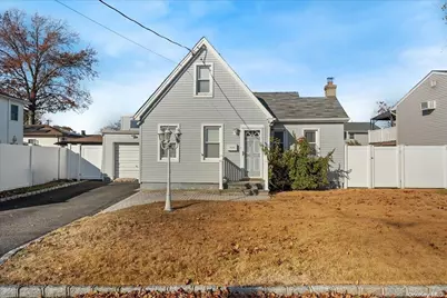 321 Columbus Avenue, West Babylon, NY 11704 - Photo 1