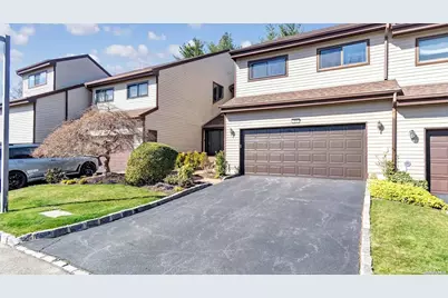 82 The Glen #82, Glen Head, NY 11545 - Photo 1