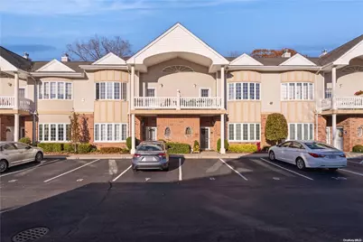 6 Sarah Court #6, Amityville, NY 11701 - Photo 1