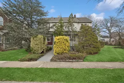 32 Harvard Avenue, Hewlett, NY 11557 - Photo 1