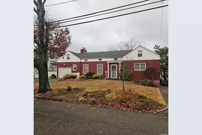 124 Mayhew Avenue, Babylon, NY 11702 - Photo 1