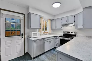 1323 S Idalia St, Aurora, CO 80017 - Photo 9