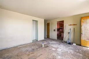 2317 Peoria St, Aurora, CO 80010 - Photo 7