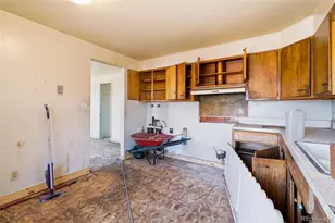 2317 Peoria St, Aurora, CO 80010 - Photo 11