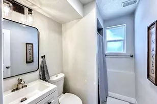 1828 S Idalia St, Aurora, CO 80017 - Photo 13