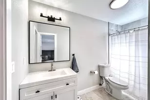 1828 S Idalia St, Aurora, CO 80017 - Photo 9