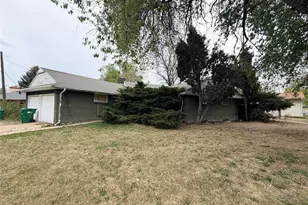 7570 Pike View Ct, Lakewood, CO 80214 - Photo 1