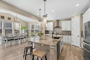 26712 E Hinsdale Pl, Aurora, CO 80016 - Photo 3