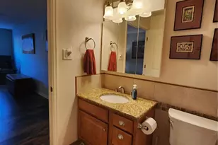 610 S Clinton St, Denver, CO 80247 - Photo 15