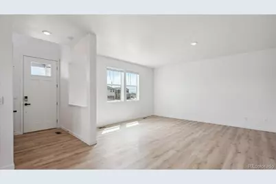 668 N Ukraine Street, Aurora, CO 80018 - Photo 17