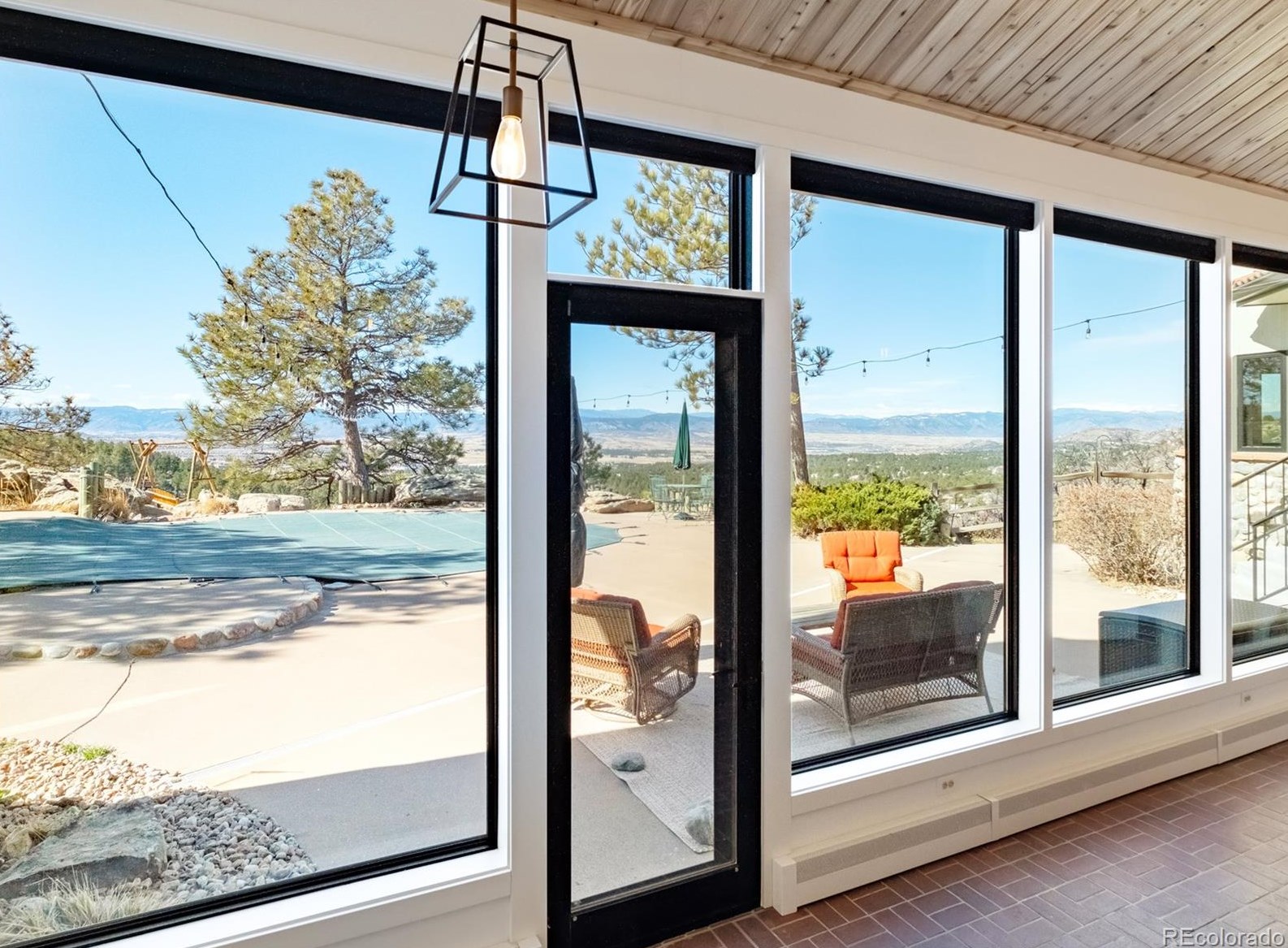 4925 Mesa Dr, Castle Rock CO  80108-9358 exterior