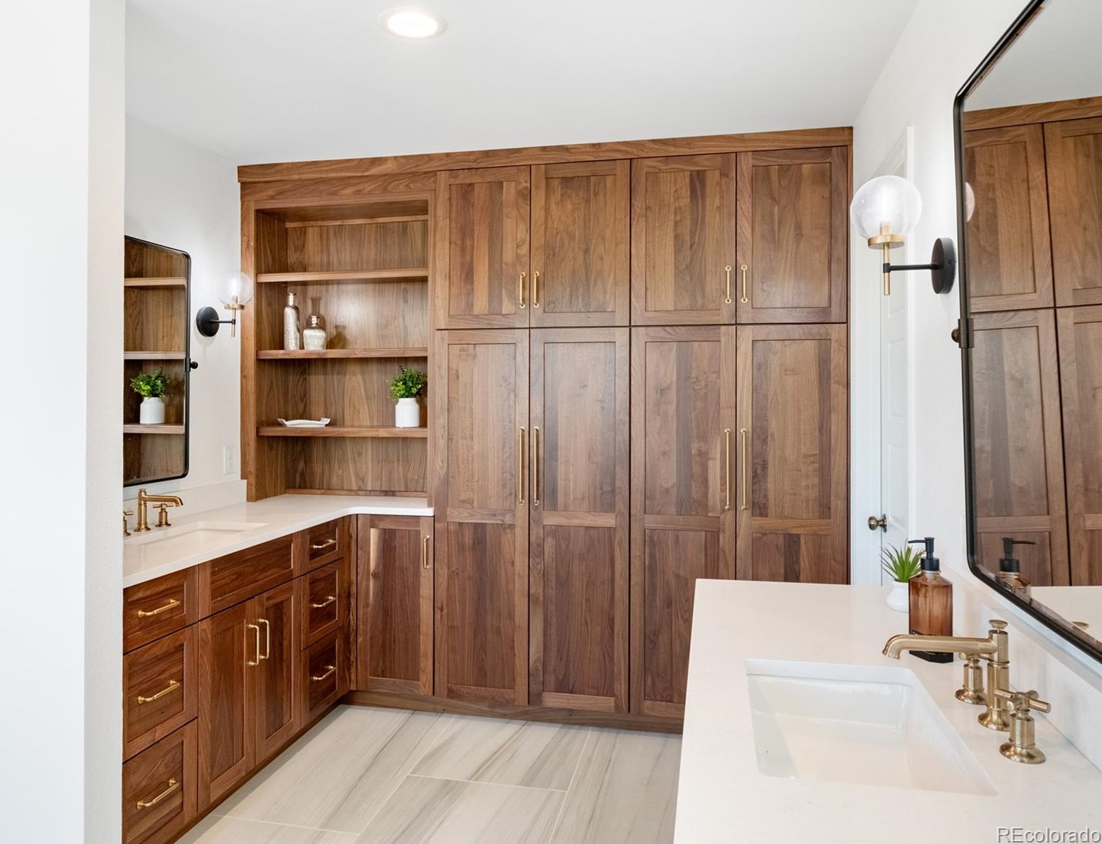 4925 Mesa Dr, Castle Rock CO  80108-9358 exterior