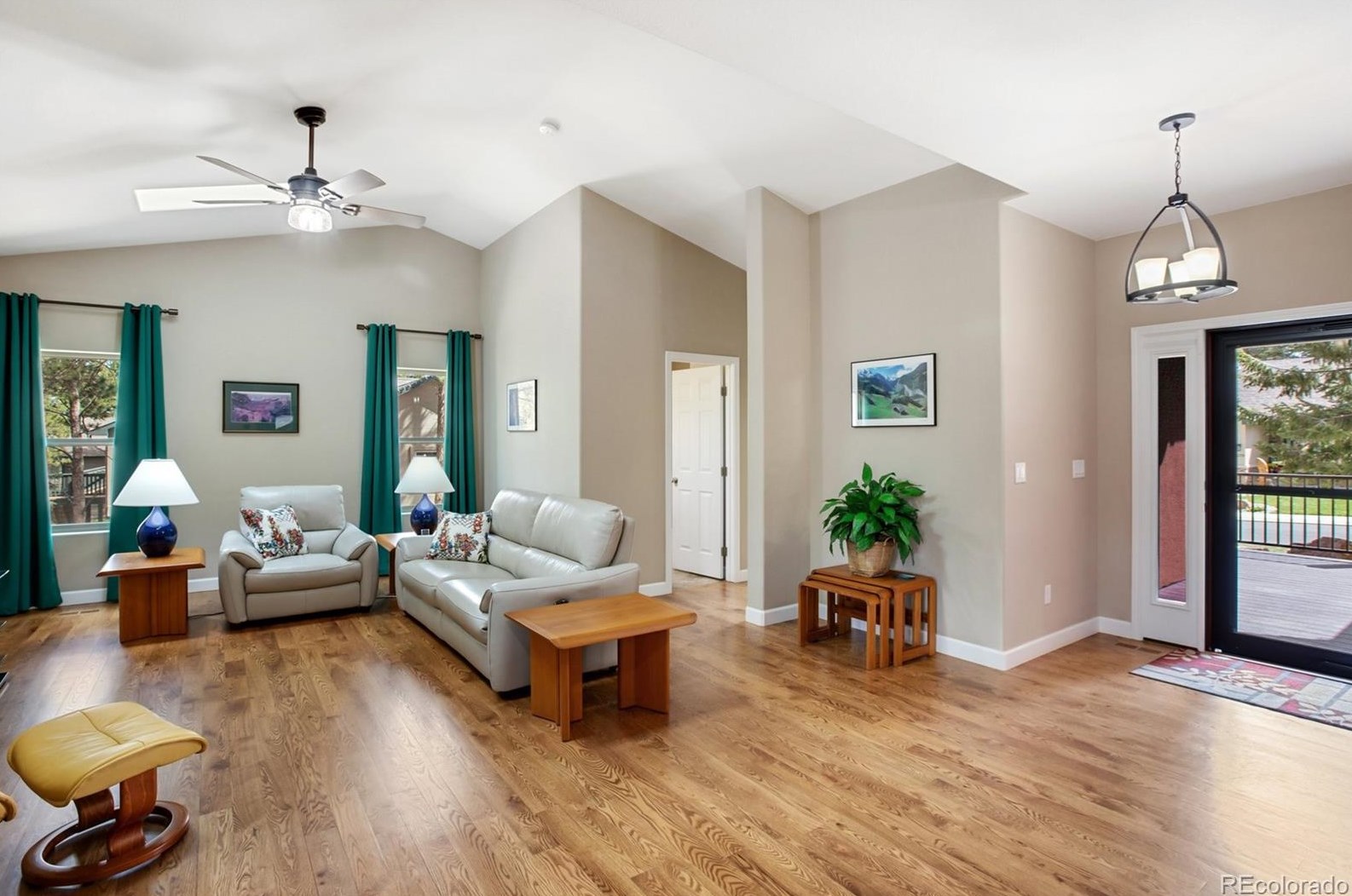 1174 Ptarmigan Dr, Woodland Park CO 80863-8005 exterior