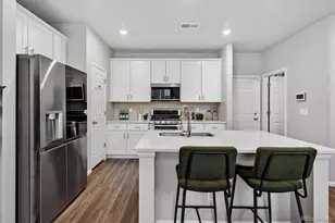 6128 N Lisbon St, Aurora, CO 80019 - Photo 9