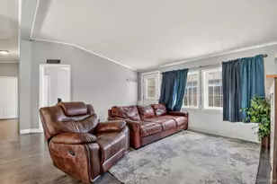 213 Versailles St, Lochbuie, CO 80603 - Photo 7