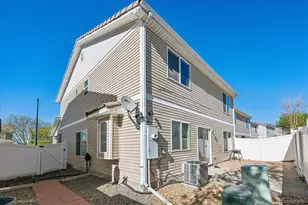 21440 Randolph Pl, Denver, CO 80249 - Photo 33