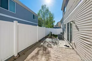 21440 Randolph Pl, Denver, CO 80249 - Photo 31