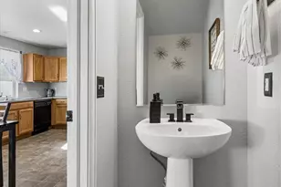 21440 Randolph Pl, Denver, CO 80249 - Photo 17