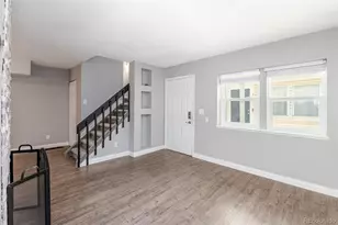 972 S Pitkin Ct, Aurora, CO 80017 - Photo 3