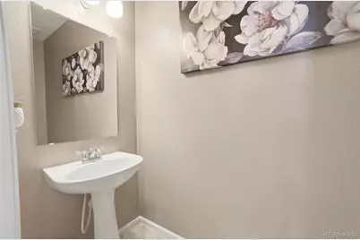 5573 Jasper Street, Denver, CO 80239 - Photo 19