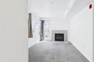 960 S Dawson Way, Aurora, CO 80012 - Photo 7