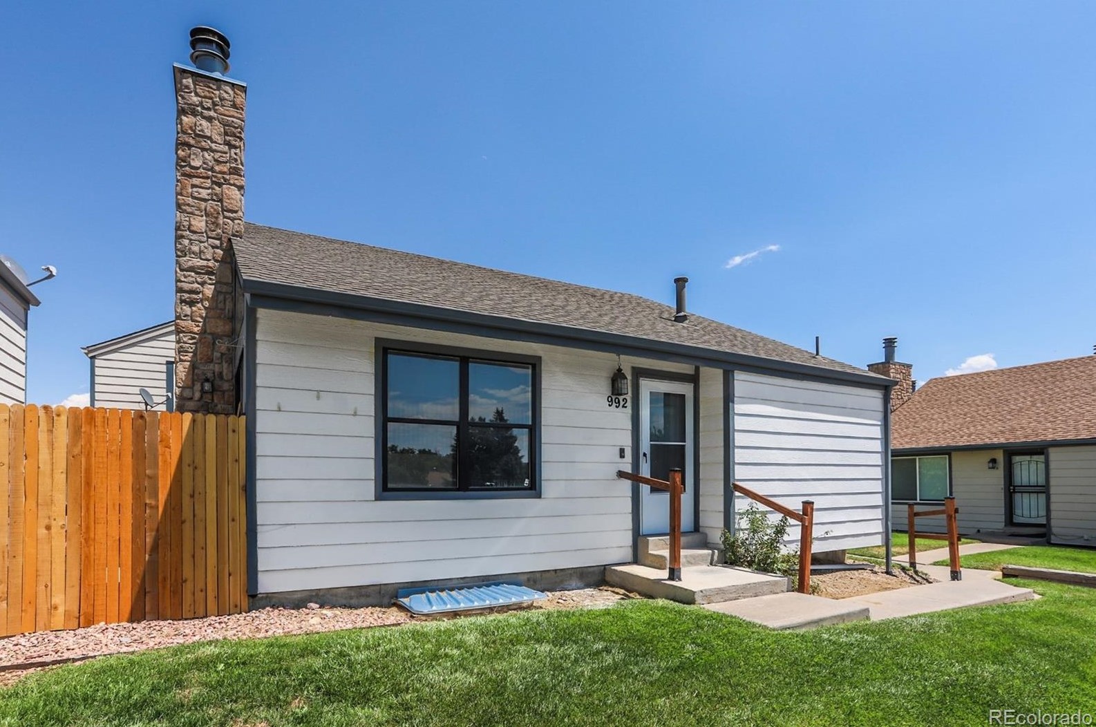 992 Zeno Way, Aurora CO  80017-3393 exterior