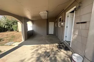 945 Lima St, Aurora, CO 80010 - Photo 9