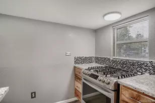 808 S Jay Ct, Denver, CO 80219 - Photo 15