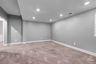 21876 E Radcliff Cir, Aurora, CO 80015 - Photo 25