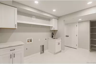 2552 E Alameda Avenue #92, Denver, CO 80209 - Photo 37