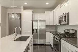 9068 E Phillips Dr, Englewood, CO 80112 - Photo 7