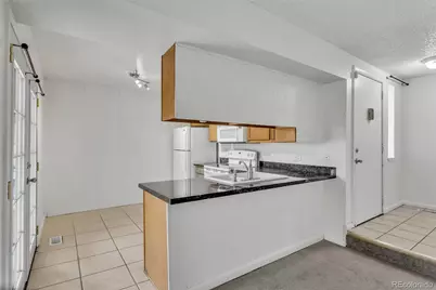 2471 S Xanadu Way #B, Aurora, CO 80014 - Photo 5