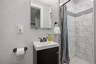 19910 E Belleview Ln, Centennial, CO 80015 - Photo 33