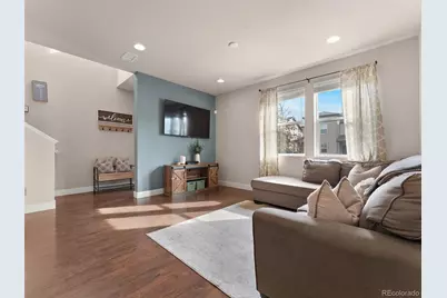 16189 E Elk Drive, Denver, CO 80239 - Photo 9