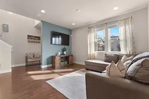 16189 E Elk Dr, Denver, CO 80239 - Photo 9