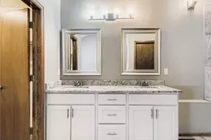 7641 S Cove Cir, Centennial, CO 80122 - Photo 11