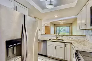 7641 S Cove Cir, Centennial, CO 80122 - Photo 5