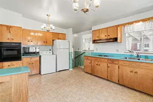 1018 S Krameria St, Denver, CO 80224 - Photo 7